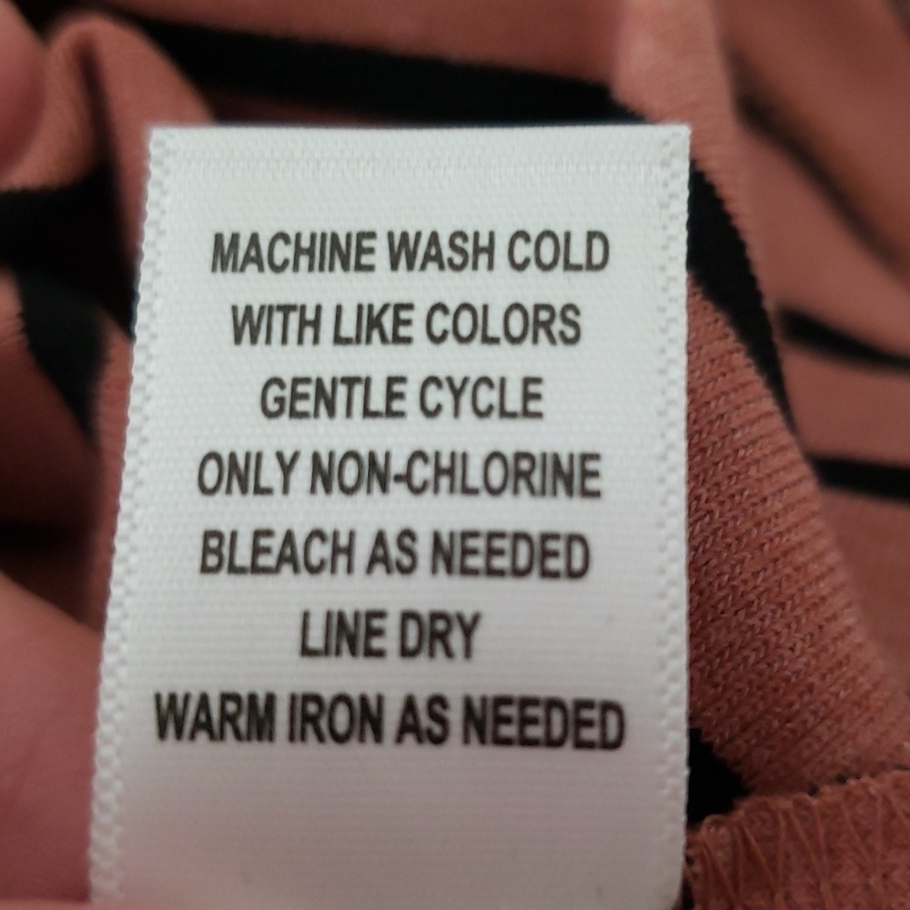 Plus Size NWT Women's Boxy Top 4X Pink Black Striped V-neck Casual Relaxed New - Picture 10 of 11